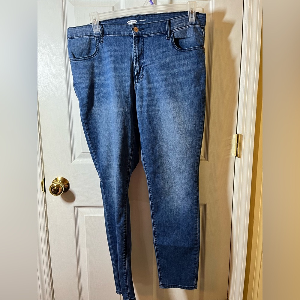 Old Navy Super Skinny Size 16 jeans